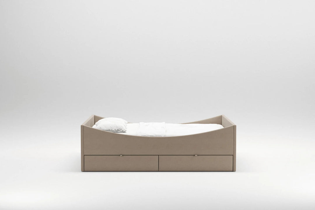 RYE Curved dobbeltseng med skuffer