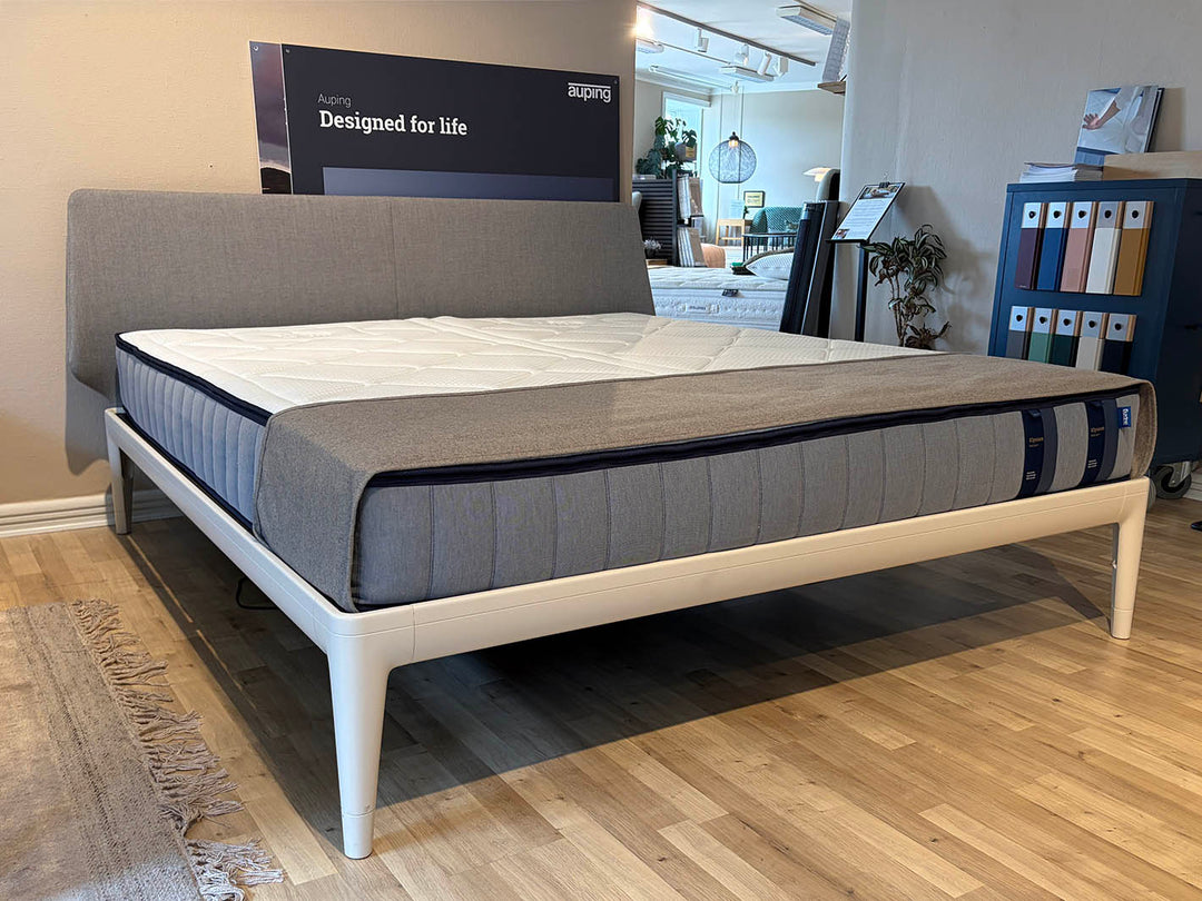 OUTLET Auping Essential Ramme med Gavl