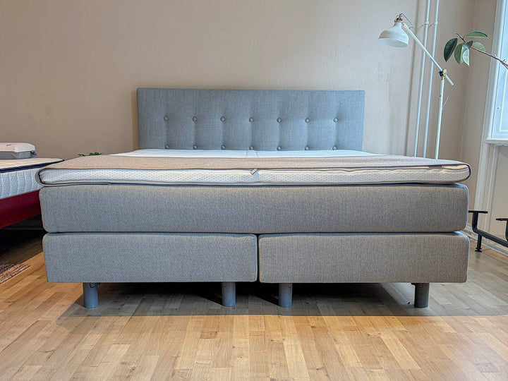 OUTLET Auping original Kontinental seng – Deluxe madras og Top
