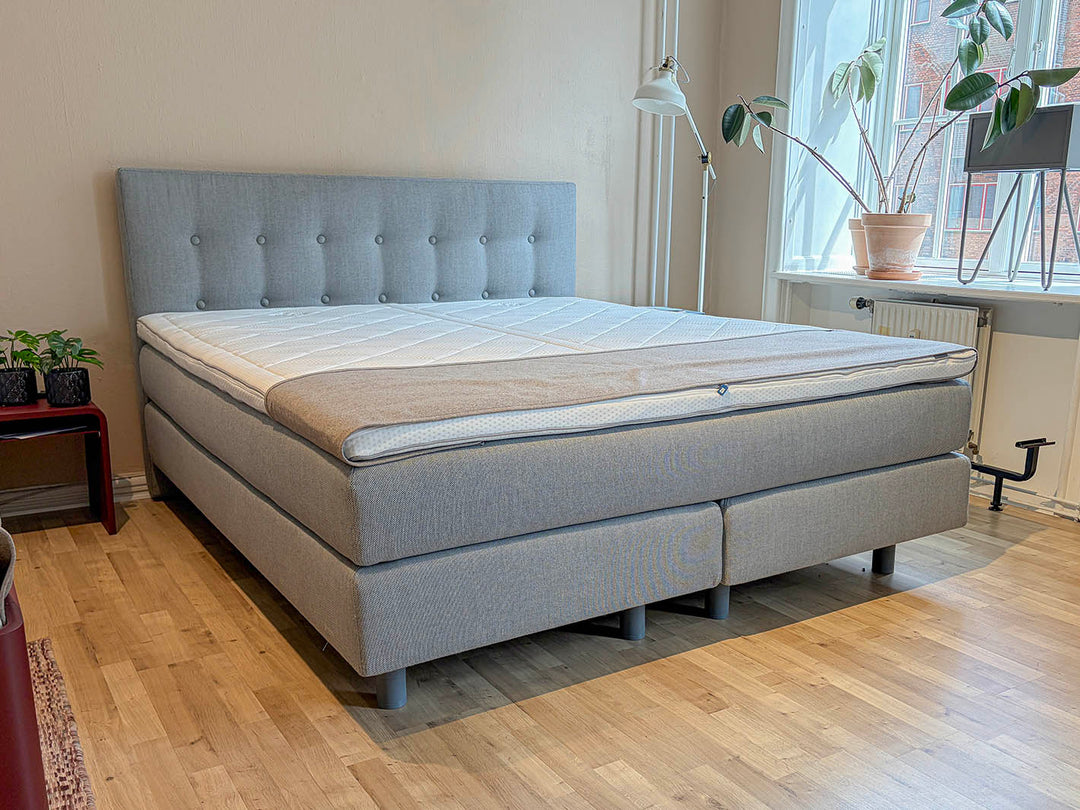 OUTLET Auping original Kontinental seng – Deluxe madras og Top