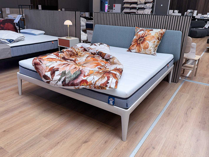 OUTLET Auping Essential med gavl