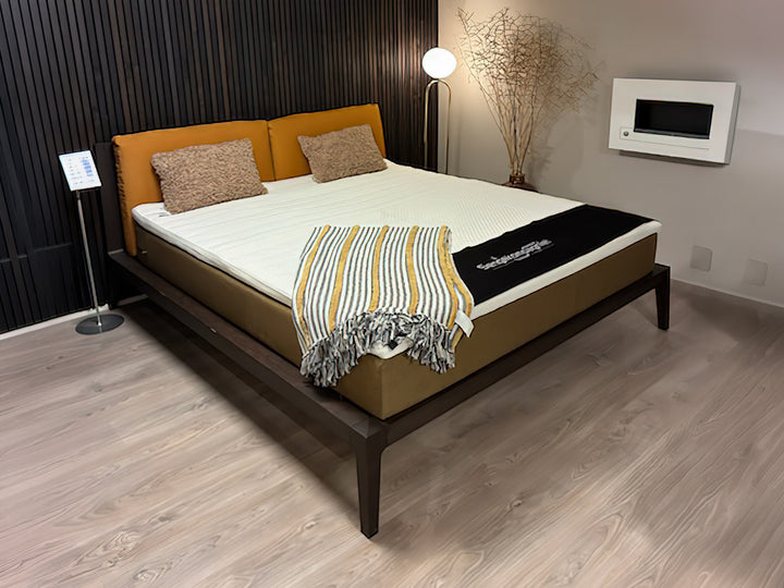 OUTLET Dorian sengeramme Inkl. Nida pocket madras