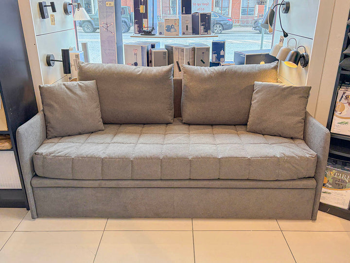 OUTLET Dienne Flo sovesofa