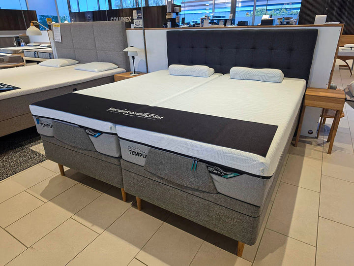 OUTLET Højby Pladeelevation med Tempur madrasser 180x200