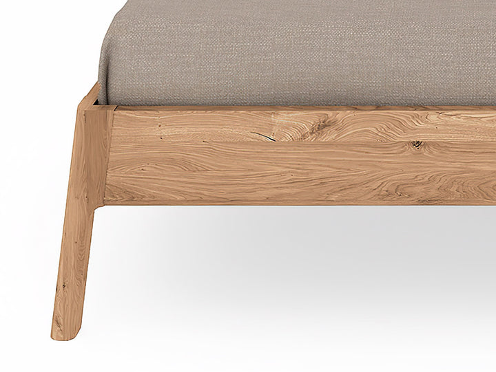 Nordic Design light Eg sengeramme inkl. gavl 140x200 cm