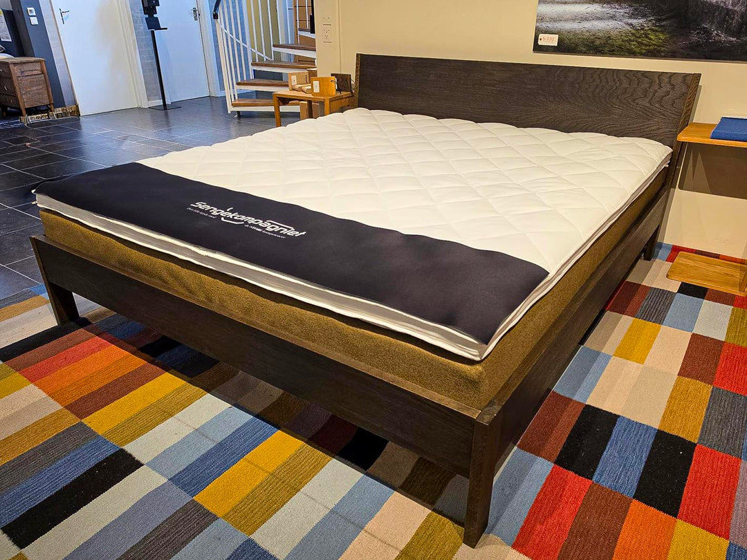 OUTLET Rye EJER Sengeramme med Sawana madras