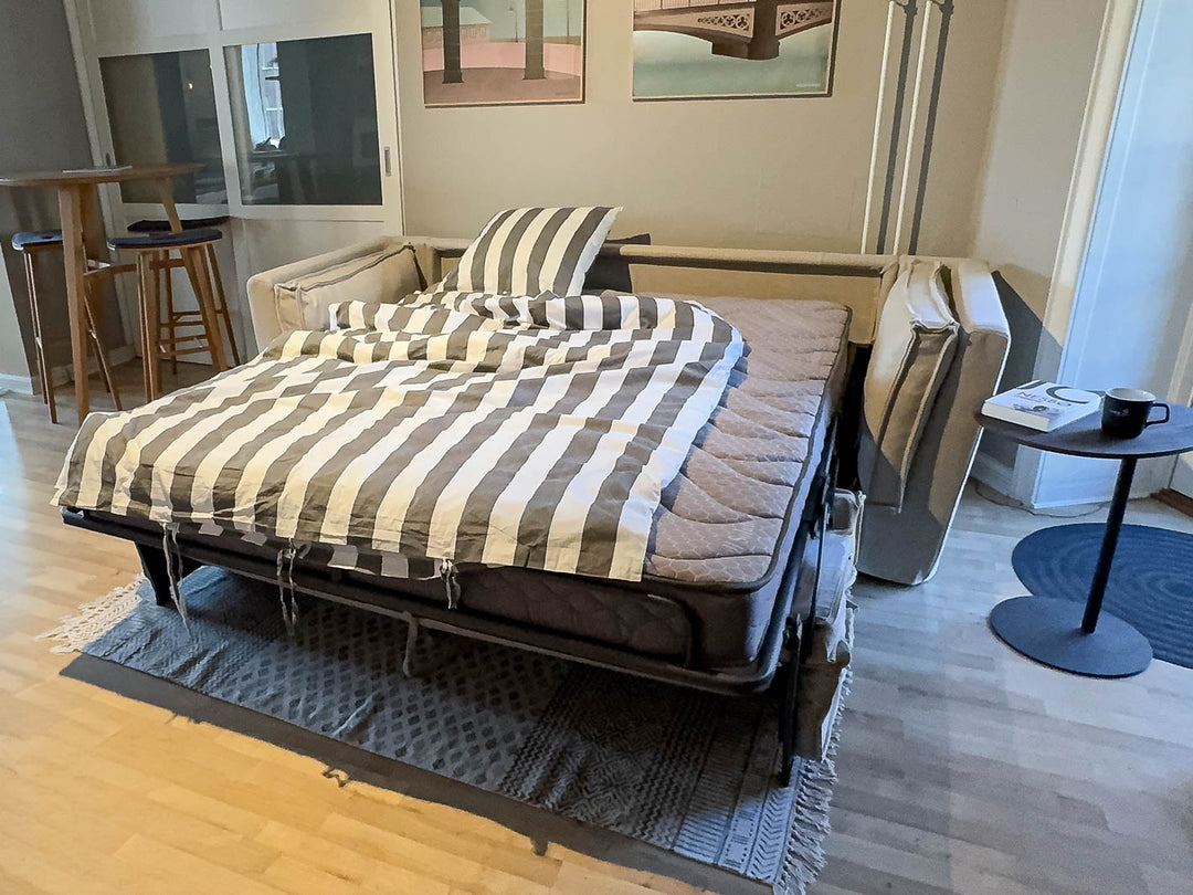 Saint-Tropez Bed-Inside sovesofa