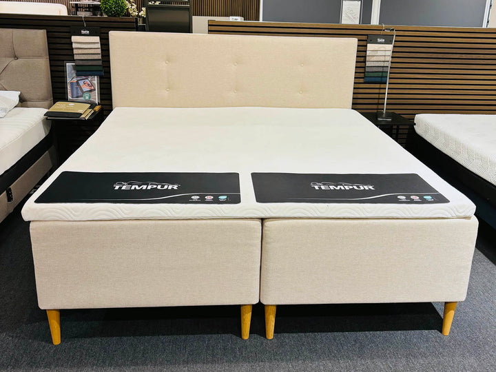 OUTLET Tempur Relaxation box 180x200 cm | Komplet med gavl, ben og topmadras